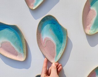 Handmade ceramic decorative tray - WAVE California