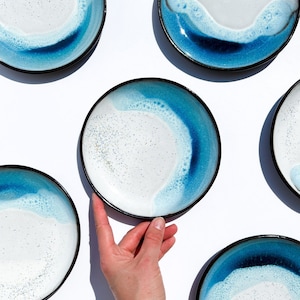 Handmade ceramic dessert plate - WAVE Arctic