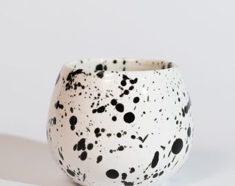 Handmade Porcelain Coffee Cup: 250ml Glazed Ceramic