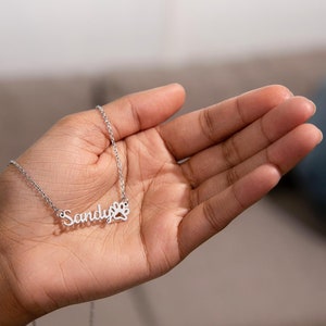 Paw Print Name Necklace, Personalized Dog Paw Necklace, Minimalist Pet Necklace, Cat Paw Necklace, Animal Lover Gift, Christmas Gift for Mom