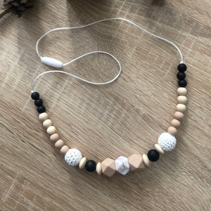 Nursing/carrying collar
