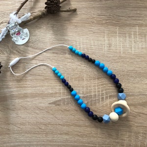 Nursing/carrying necklace