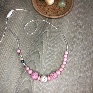 Breastfeeding necklace