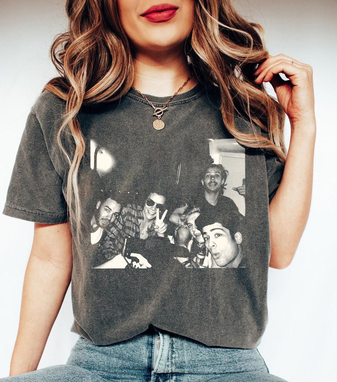 【非売品】One Direction Tシャツ 未使用　ミニノート　値下げ中 One direction shirt - Etsy 日本