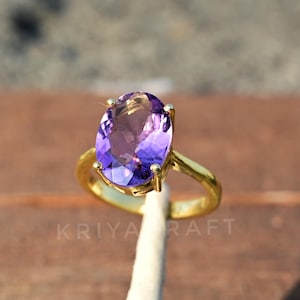 Natürlicher Amethystring, 18k vergoldeter 925er Sterlingsilberring, ovaler Steinring, handgefertigter Ring, stapelbarer Ring, Geburtstagsgeschenk für sie