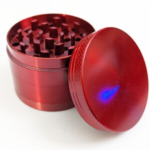 4 Piece Aluminum 1.92" Wide 1.48" Tall Metal Magnetic Tobacco Herb Kitchen Spice Grinder Crusher Red 4 Chambers with Scraper