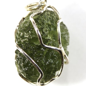 Pendant - moldavite in a silver cage, real Czech moldavite from locality &quot;CHLUM&quot;, year 2024, 2.71 grams, 18x13x11mm, yellowish green (88/54)