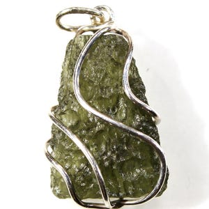 Pendant - moldavite in a silver cage, real Czech moldavite from locality &quot;CHLUM&quot;, year 2024, 1.95 grams, 18x13x5 mm, yellowish green (81/54)