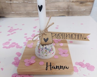 Pustekuchen candle set on wooden plate with confetti Gugelhupf / celebration/ with name and tag “Pustekuchen”