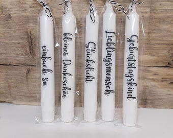 Velas Velas cónicas con el texto deseado personalizadas en papel de regalo o en embalaje de madera o sin embalaje.