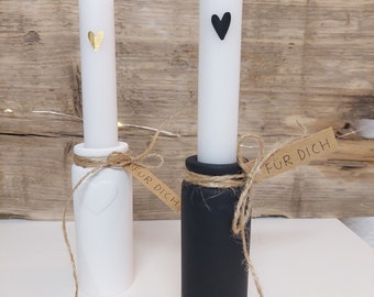 Heart candlestick in black or white packaged directly as a gift