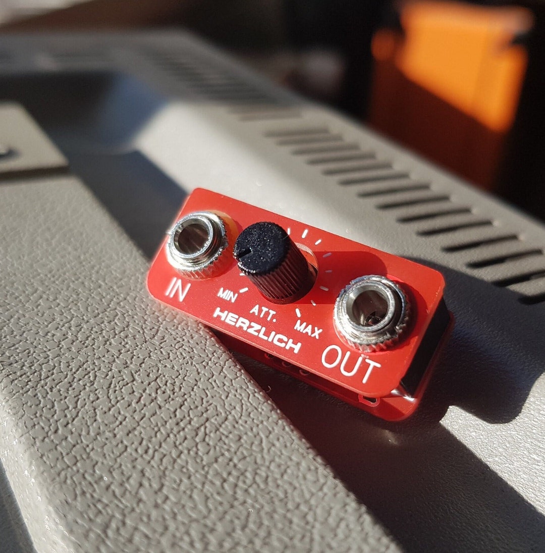 Passive Attenuator 0HP Herzlich Flatliner Passive Attenuator Module for