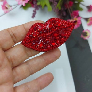 Lips brooch handmade,Embroidered Lips brooch red mouth pin hot lips beaded brooch unique gift for her,Mother&#39;s Day Gift,Beaded lips pin,gift