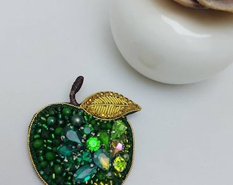 Apple Brooch Handmade,Embroidered Green Apple Jewelry,Design Fruit Brooch,Swarovski Apple Jewelry,Unique Fruit Accessory,Gift for her,Gifts