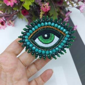 Evil Eye Brooch Handmade,Green Beaded Evil Eye Pin,Embroidery Evil eye jewelry,Gift for Mother&#39;s Day, Beaded Talisman Jewelry, Gift for her