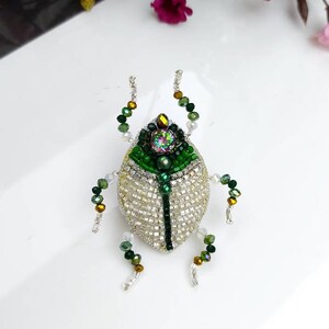 Beaded insect Brooch Handmade,Beetle jewelry,Green Crystal Beaded Bug pin ,Embroidery insect pin, Gift for Birthday,Gift for Mother&#39;s Day