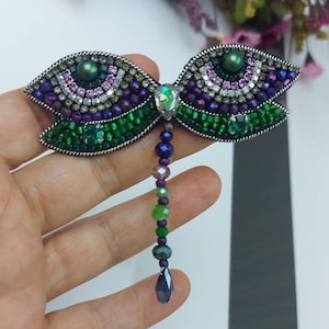 Dragonfly Brooch Handmade,Green Beaded insect jewelry,Vintage style Dragonfly pin,Gift for mom,Gift her,Design Unique insect pin,Gift him