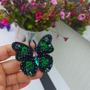 Emerald Butterfly Brooch Handmade,Green Beaded Butterfly pin,Embroidery Beetle jewelry,insect brooch,Gift for Christmas,Customized Ornament