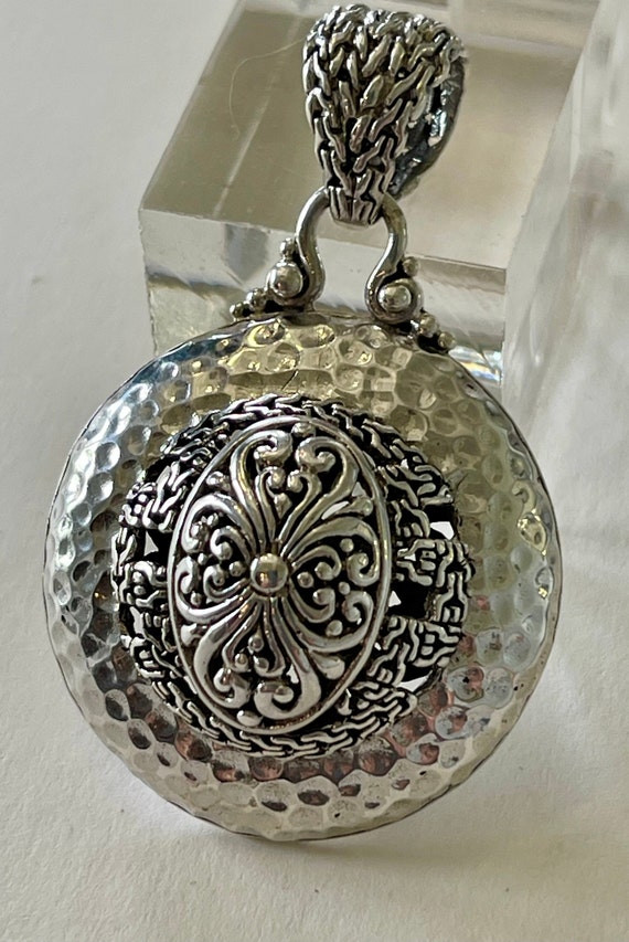 SARDA * Sterling Silver Filigree Pendant