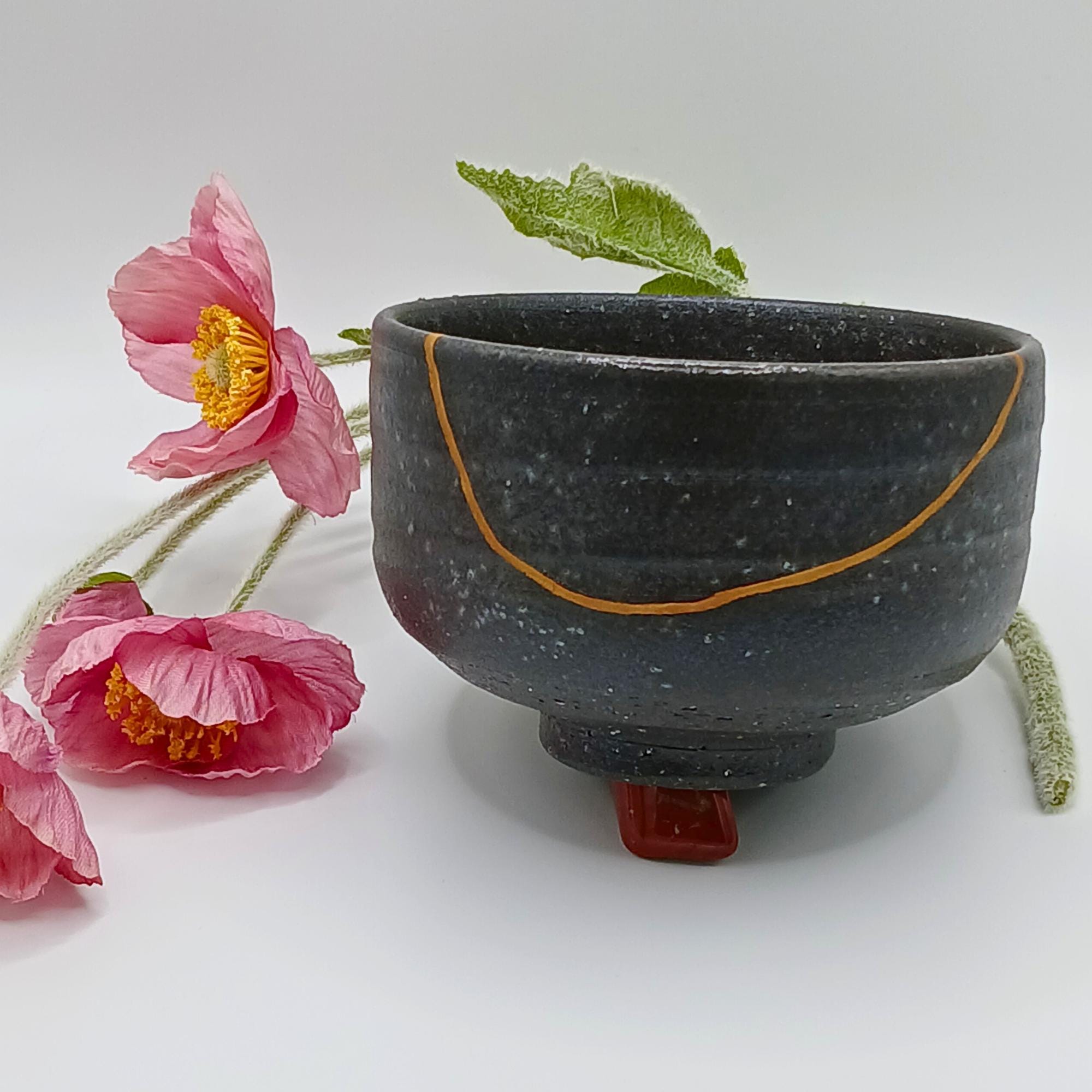 新品) 信楽焼 抹茶茶碗 ～金細工～ 【公式通販】