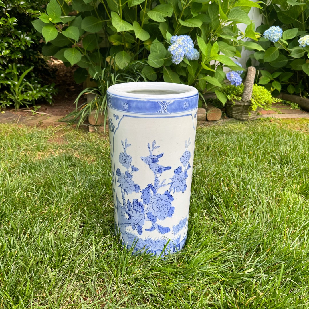 Vintage Blue and White Umbrella Stand | Chinoiserie Ceramic Umbrella ...