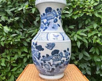 Large Classic Blue and White Floral and Bird Vase