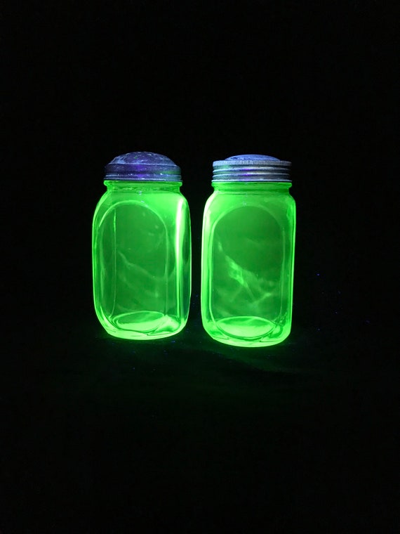 Uranium Glass Hoosier Shaker