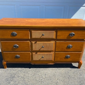 Pick your color! Broyhill 9 Drawers Dresser. Buy &#39;As Is&quot; or with the color/finish of your choice