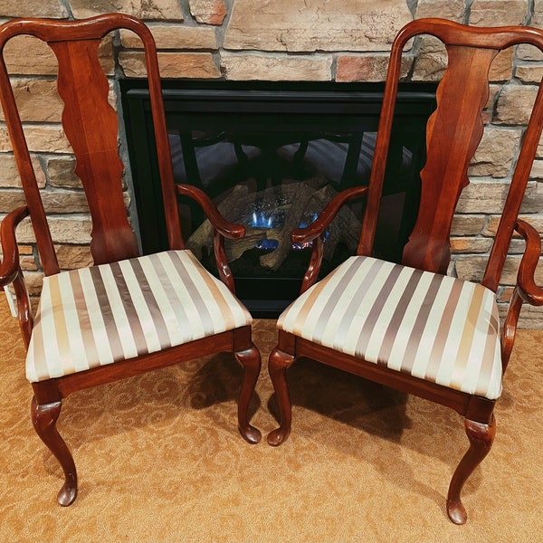 Set of 2 THOMASVILLE FURNITURE Arm Chairs, Queen Anne Style, Vintage Dining Chairs - 10121-812