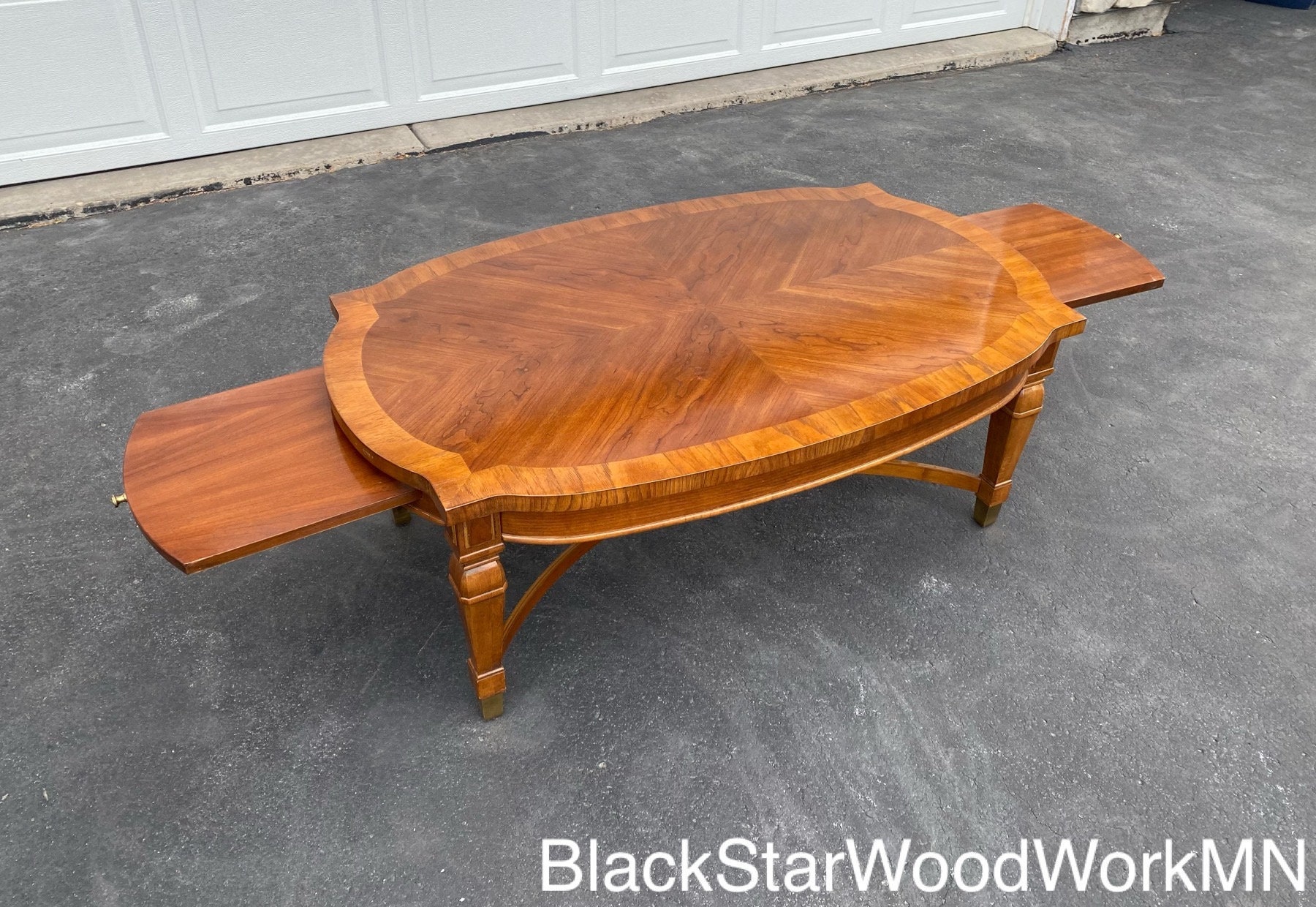 Vintage Rare Drexel Heritage Coffee Table With Pull Out Tablets