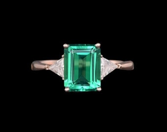 2.50 Carat Green Lab Emerald Engagement Ring, 14k Solid Gold Essential Baguette Ring, Baguette Emerald Ring, Green Gemstone Solitaire Ring.