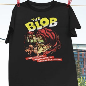 THE BLOB 1958 Tシャツ、The Blob 映画シャツ、80年代映画ノスタルジアシャツ、80年代ファンシャツ、The Blob ファンアートシャツ
