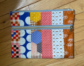 Estuche acolchado con cremallera hecho a mano: funda para tableta, lector electrónico y libro