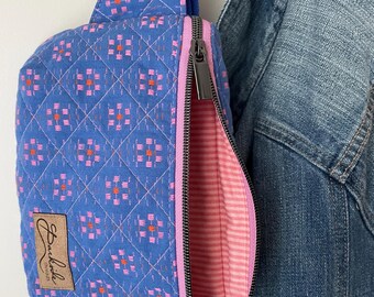 Riñonera sueca de vacaciones hecha a mano: bolso bandolera fino