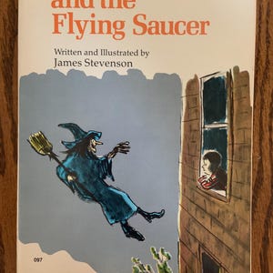 Vintage 1977 Children’s Book The Witch and the Flying Saucer