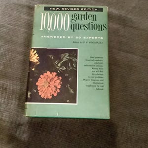 Vintage Garden Reference Book - Illustrated Guide, Gardening Encyclopedia, Great Collector&#39;s Gift
