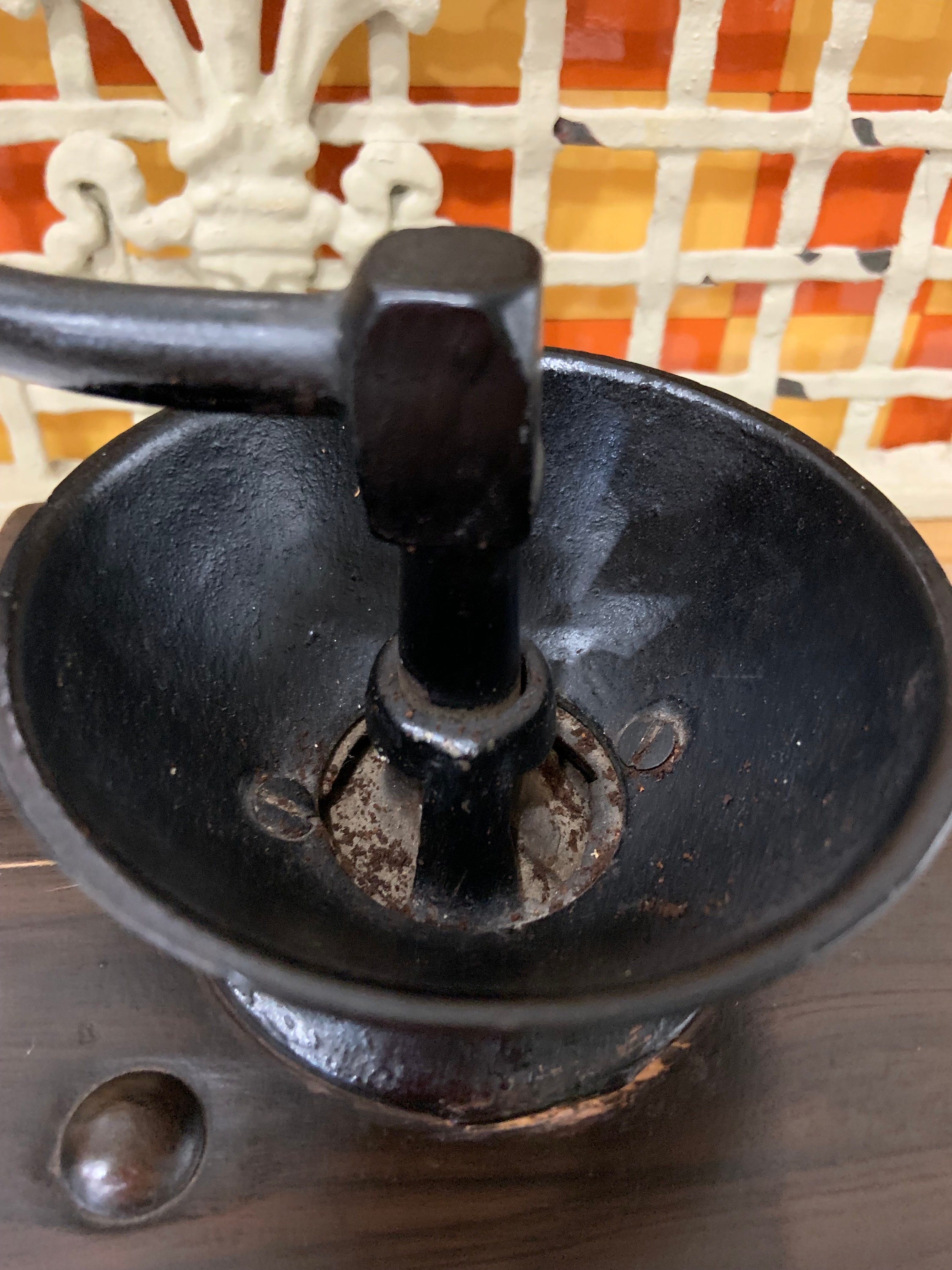 Vintage Wooden Coffee Grinder Hand Crank Rustic Farmhouse Coffee Mill ...