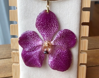 Ciondolo orchidea Vanda coerulea rosa di grandi dimensioni con catena girocollo in acciaio inossidabile o collana ad anello Specie di orchidee rare