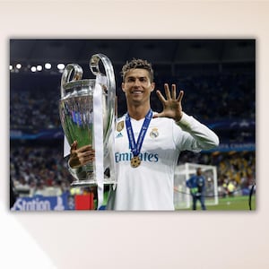 Cristiano Ronaldo The Cup Poster Art Print,Cristiano Ronaldo Print,Canvas Wall Art,Football Soccer Canvas Gift,Champion Cristiano Ronaldo
