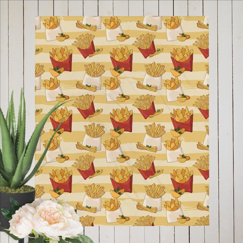 French Fries Print Pattern Hooded Blanket