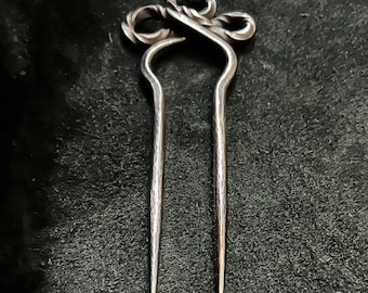 Trinity Knot Hair Fork, Hand forged in a Montana. Steel, hair accessories, Renaissance fair, Celtic, Viking, style, fashion, bun holder.