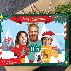 Grappige kerstwenskaart met foto, lelijke trui familie- of bedrijfsfeestdagkaart met gezichten, familiekerstkaart, teamkaart, digitaal bestand
