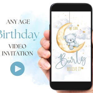 We kunnen het bijna niet geloven videoverjaardagsuitnodiging, Bear-y eerste verjaardag digitale uitnodiging, maanwolken elke leeftijd uitnodiging sociale media BSH2