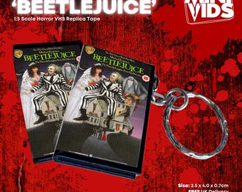 Beetlejuice MiniVids Miniatur-Horror-VHS / Schlüsselanhänger / Magnet / VHS-Display / Horror-Geschenk / Sammlerstück / Horror-VHS / Horror-Video