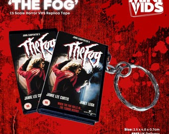 The Fog MiniVids Miniatur-Horror-VHS / Schlüsselanhänger / Magnet / VHS-Display / Horror-Geschenk / Sammlerstück / Horror-VHS / Horror-Video