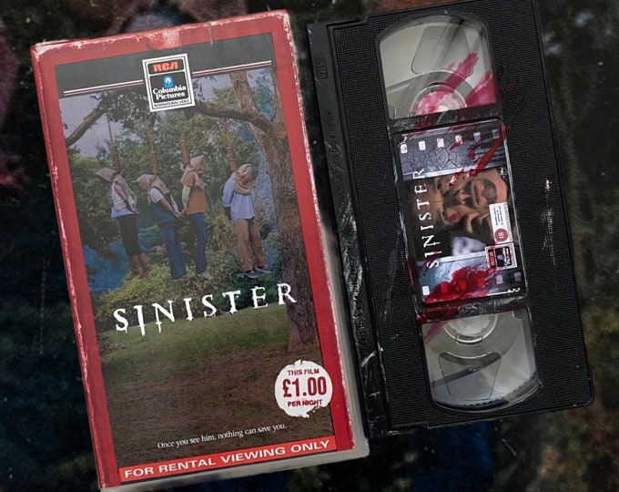 Sinister VHS Prop Video / Bande vidéo recyclée / Horror Art / Retro VHS Box / Film d’horreur / Cadeau d’horreur / Vidéo d’horreur / Livraison gratuite