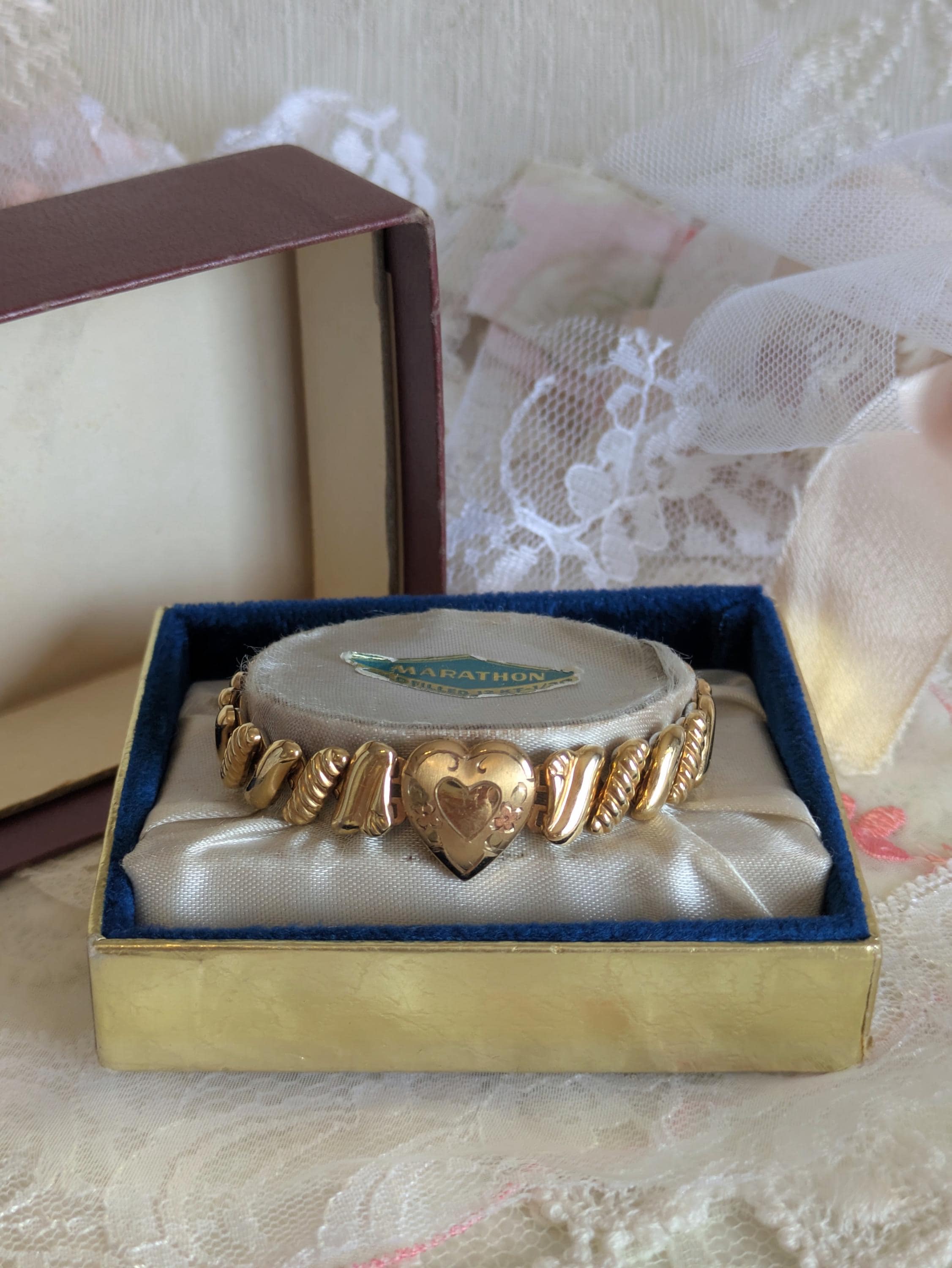Vintage Sweetheart Bracelet - Etsy