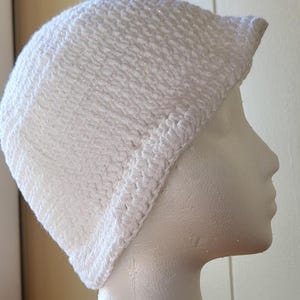 Elegant White Crochet Bucket Hat with Silver Metallic Thread
