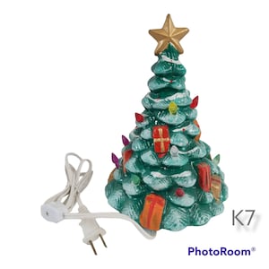 Ron Garden Design Ceramic Christmas Tree Teddy Bear on the Bottom Tree With  Presents Light up Ceramic Holiday Decor Ceramic 