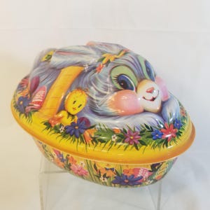 Vintage Easter Bunny Plastic Egg Basket Molded Candy Container 3D 1980s EUC